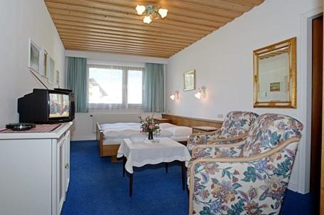 Gastehaus Teferle Aparthotel Seefeld in Tirol Rum bild